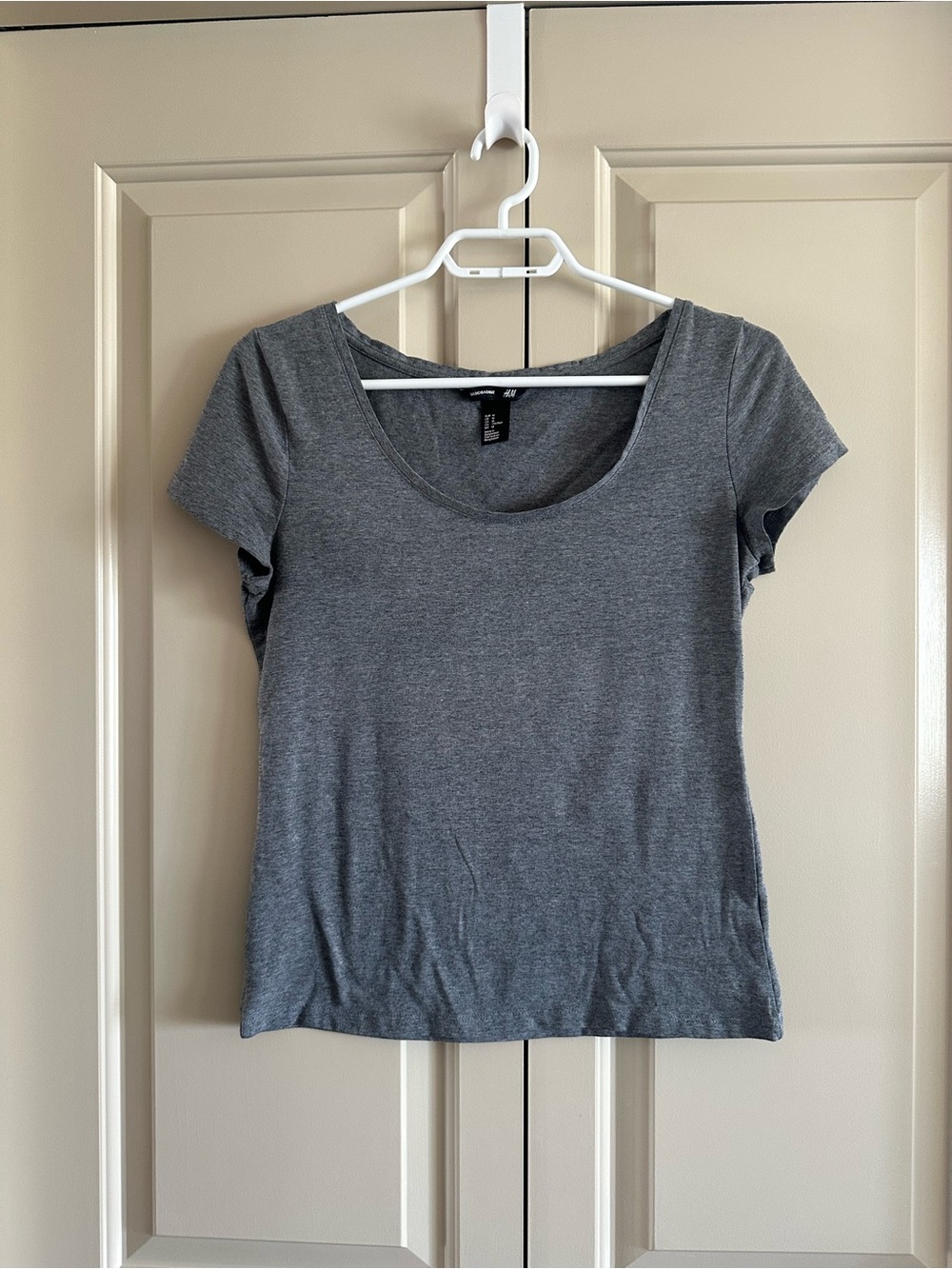 H&M Women's Short Sleeve Scoop Neck Tee - Heather Gray